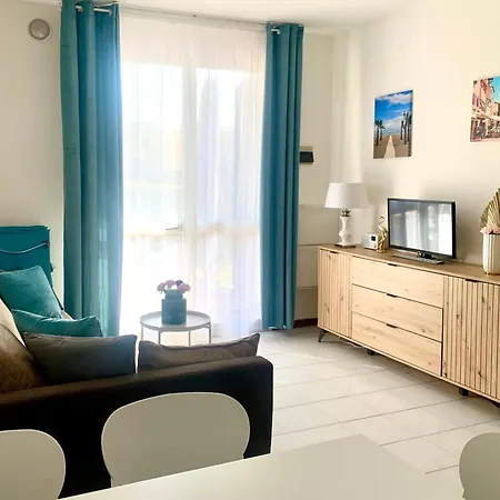 Apartment De Lux Swimming Pool, Parking, Garden 2 Caorle